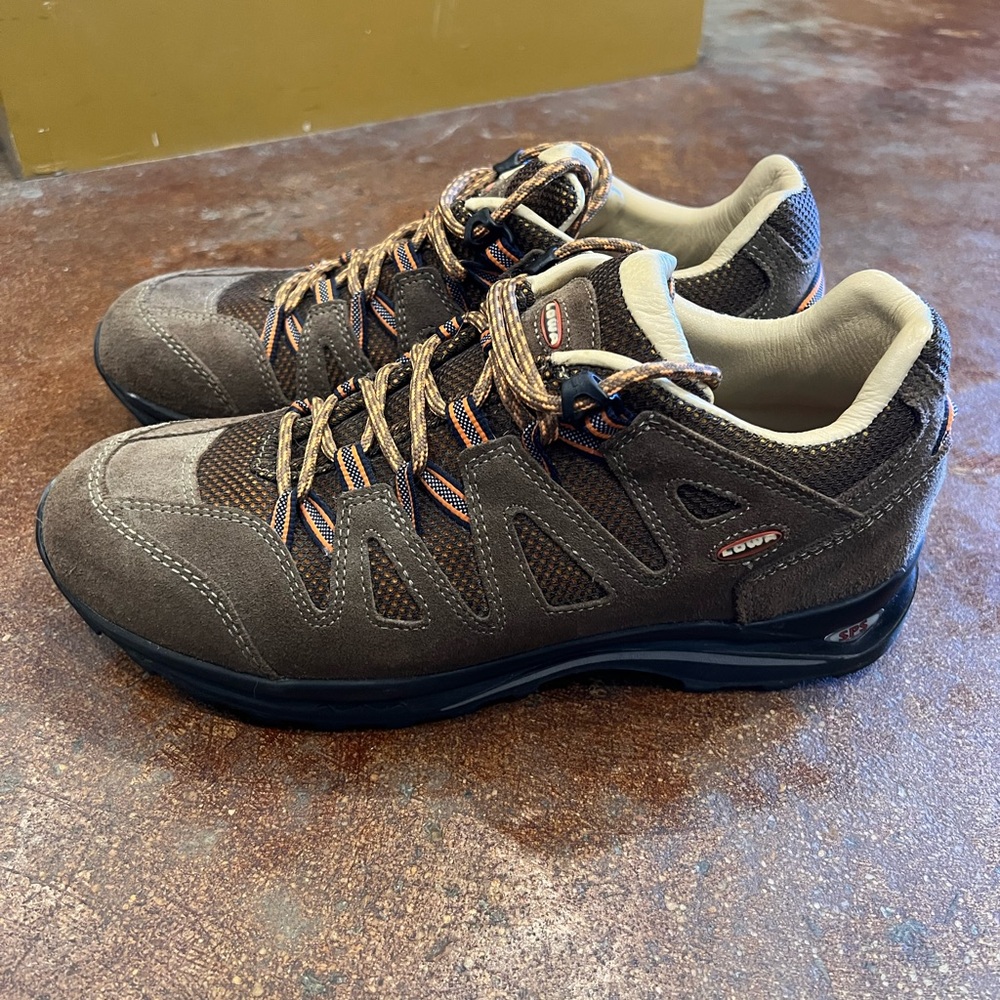 Lowa Hiking Shoes